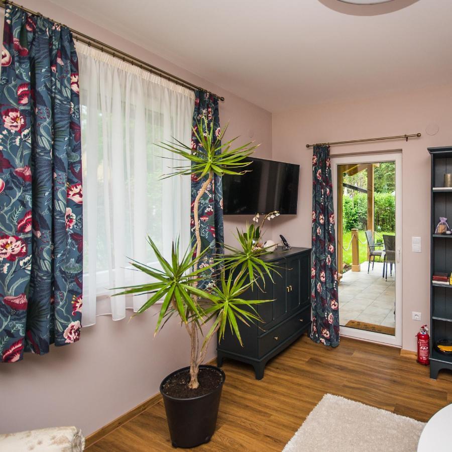 Csicsergő Vendégház Villa Nagymaros Esterno foto